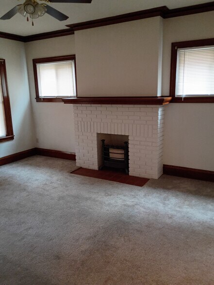 Building Photo - 14122 Detroit Ave