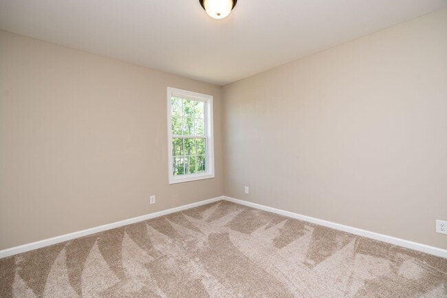 Building Photo - 1325 Shockey Dr