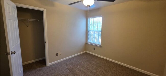 Building Photo - 2632 Pierce Brennen Ct NE