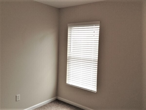 Building Photo - 1240 Cynthiana Ct