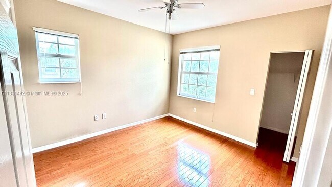 Building Photo - 677 NW 170th Terrace