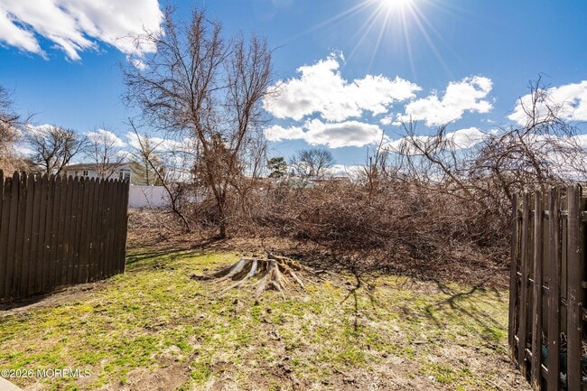 Building Photo - 40 Greenwood Loop Rd