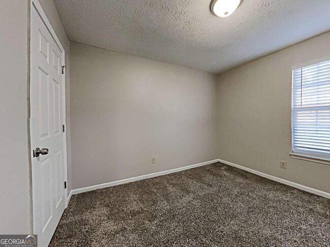 Building Photo - 968 Country Oaks Ct