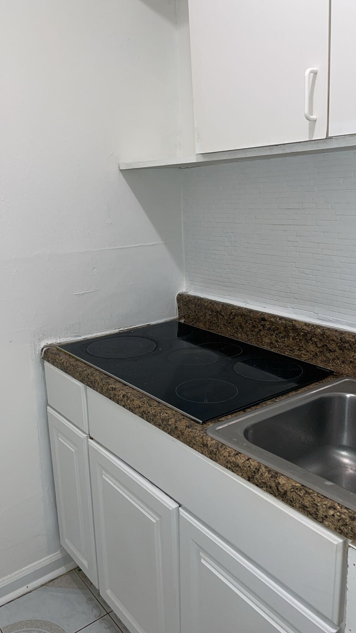 Building Photo - 1750 Kristi Dr