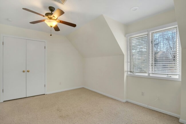 Building Photo - 1 Spring Pond Dr