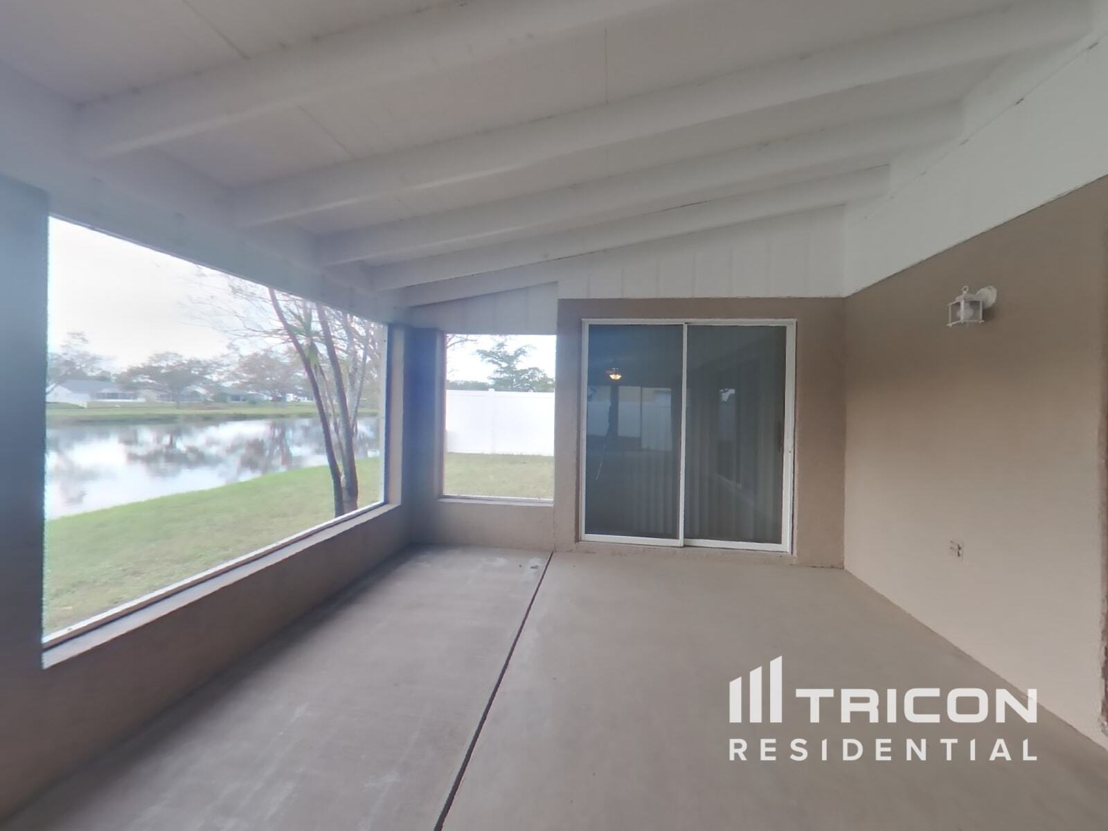 Building Photo - 714 49th St E