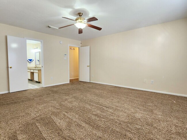 Building Photo - 18123 Noble Forest Dr