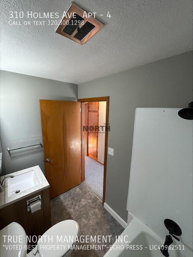 Building Photo - 310 Holmes Ave