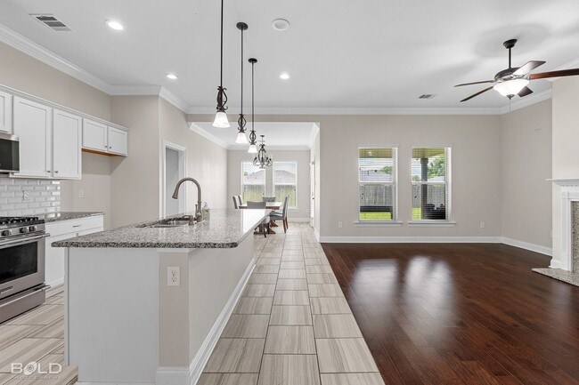 Building Photo - Gorgeous Home For Rent!!