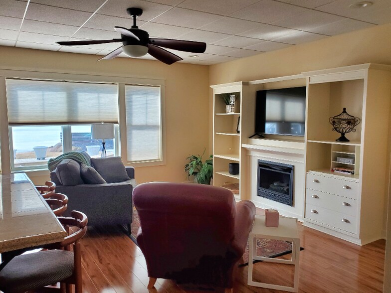 Building Photo - 7241 Davies Dr NE