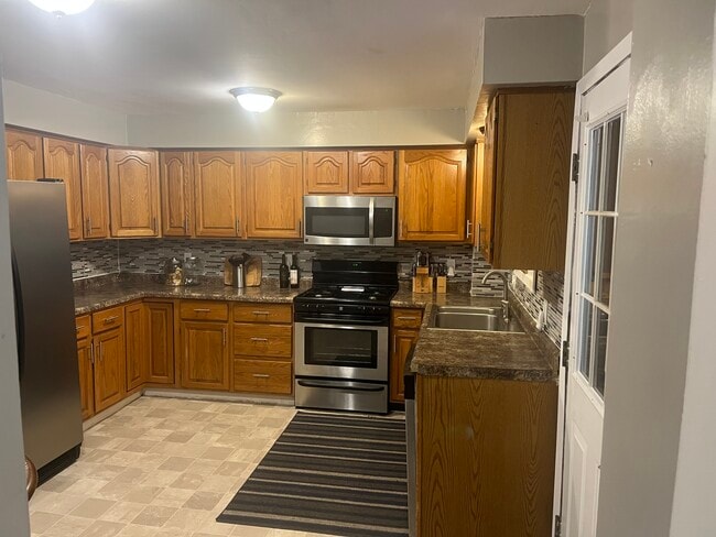 Building Photo - 1411 Jersey Ridge Rd