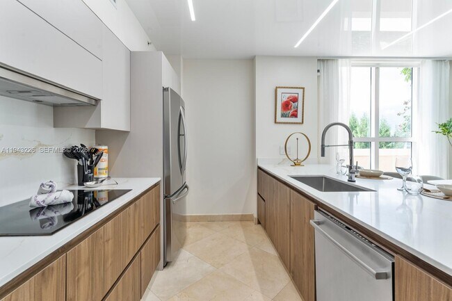 Building Photo - 17555 Atlantic Blvd