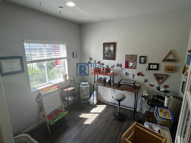 Building Photo - 3131 Crux Dr