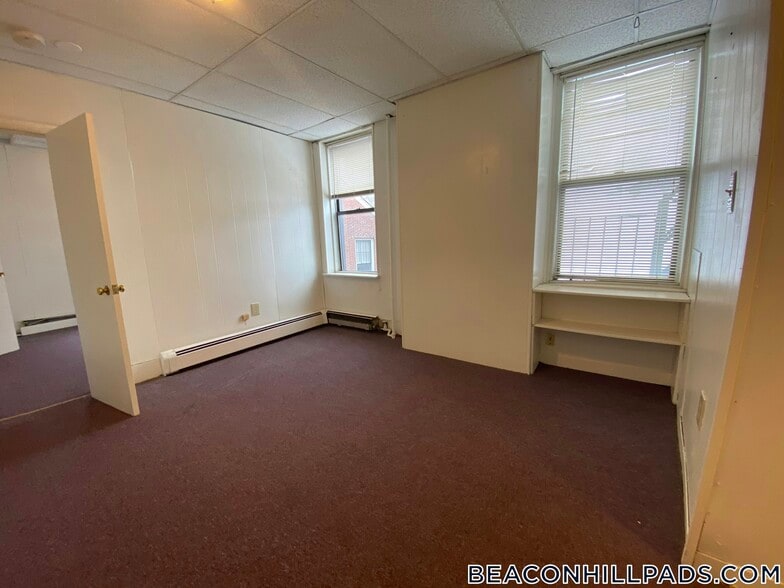 Building Photo - 44A Joy St