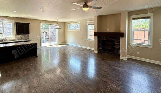 Building Photo - 63151 Black Powder Ln