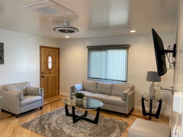 Living Room - 2851 Casitas Ave