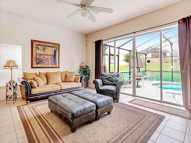 Building Photo - 153 Vizcay Way