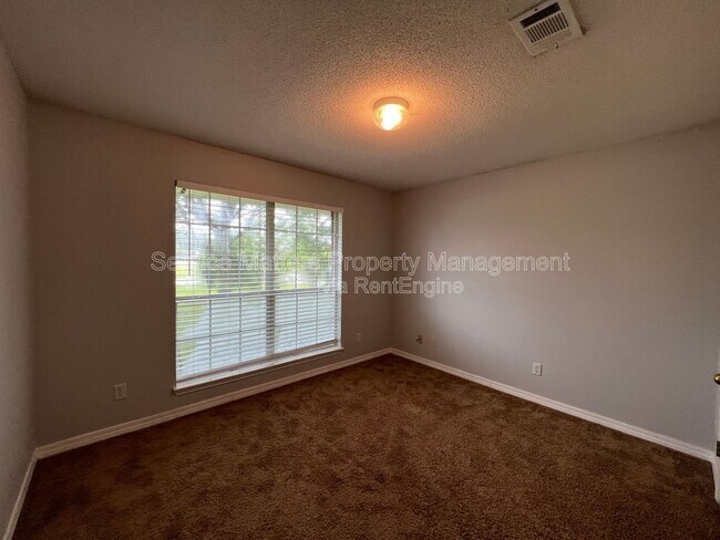 Building Photo - 4742 Spencer Oaks Blvd