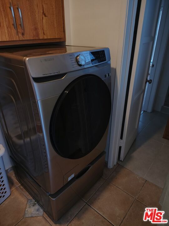 Building Photo - 5446 Angeles Vista Blvd