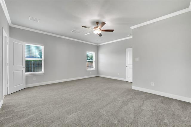 Building Photo - 260 Lakeside Dr