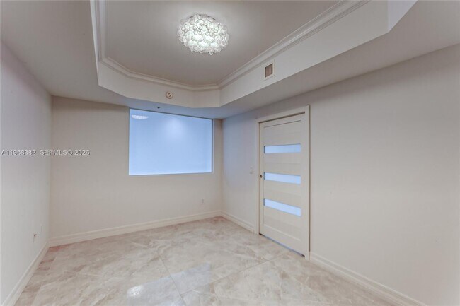 Building Photo - 3535 S Ocean Dr