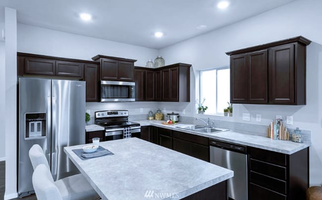 Building Photo - Bremerton Townhouse in Illahee Springs for...