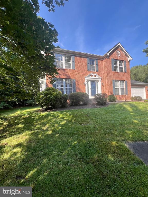 Building Photo - 10 Jolie Ct