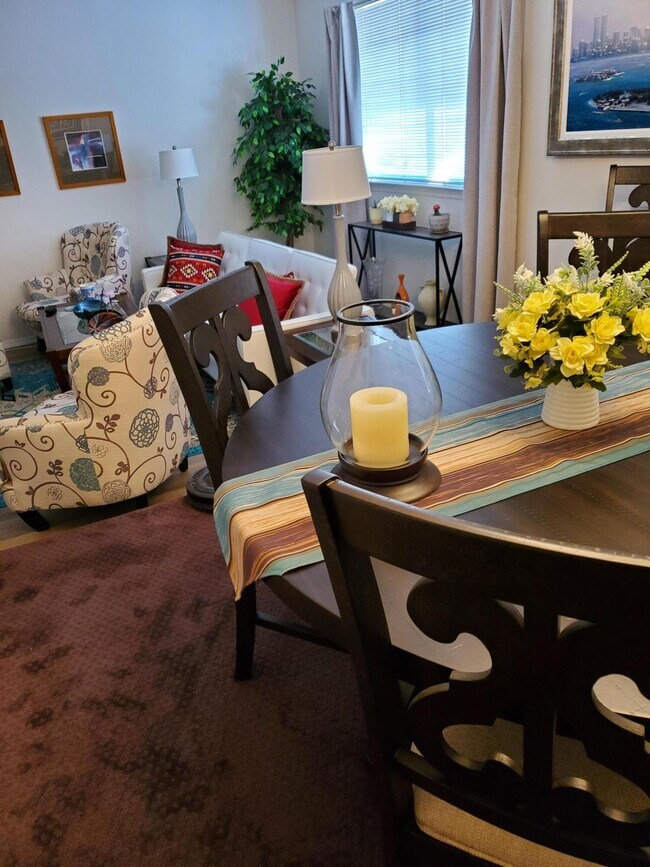 Building Photo - 11519 Morocco Rd NE