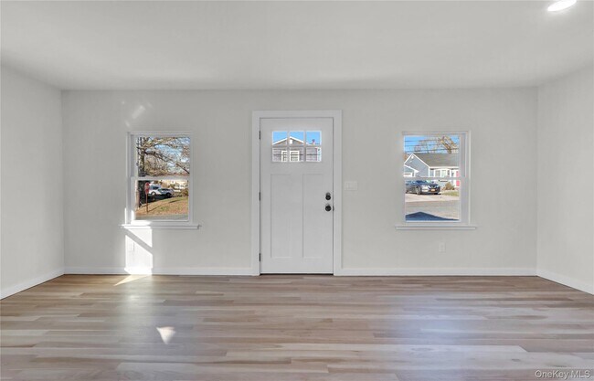 Building Photo - 37 Gould Rd