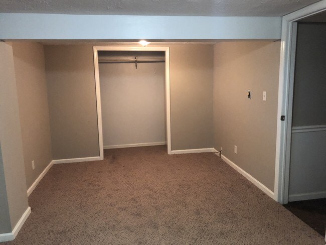 4th bedroom - 3087 Meadowview Dr