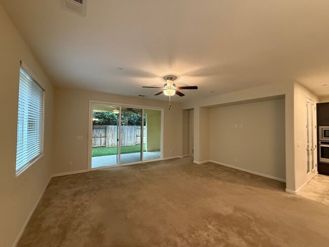 Building Photo - 2021 built two story in Oakdale!