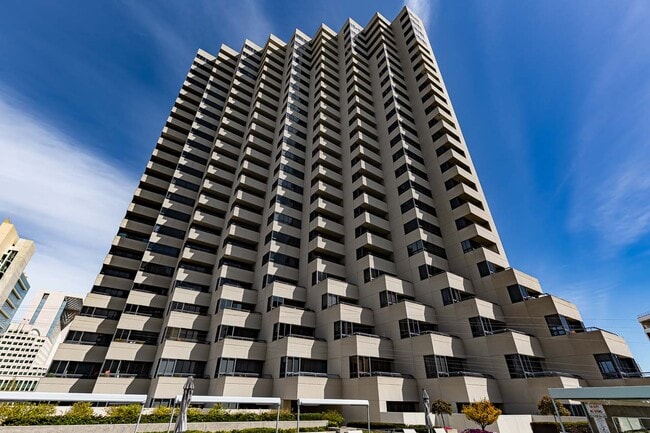 Complex - 700 Front St