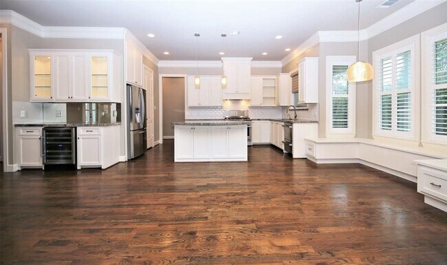 Building Photo - 1213 Althea Dr
