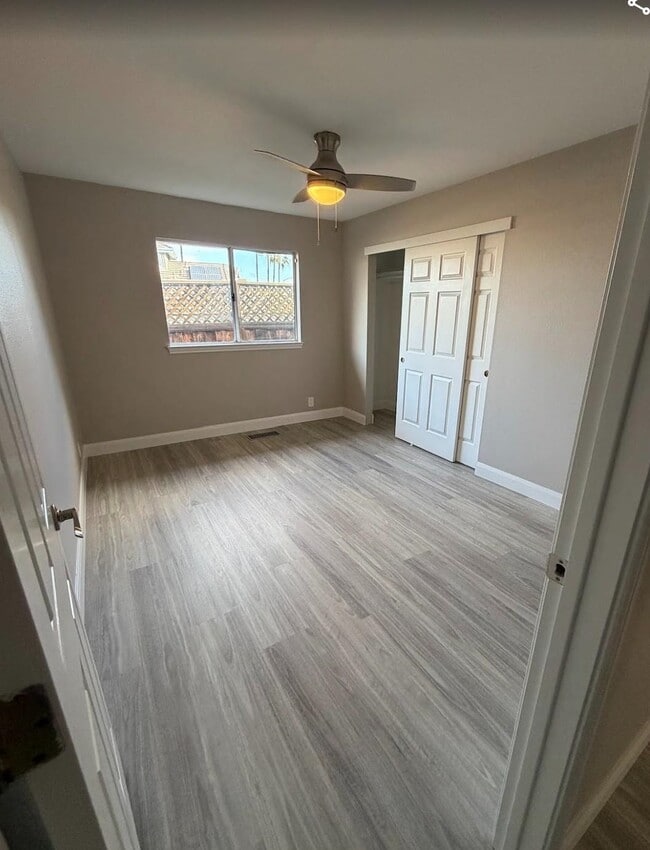 Building Photo - 1958 Windward Point