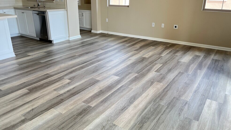 Building Photo - 155 Bishop Lndg