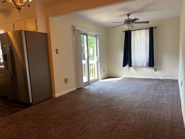 Building Photo - Home for Rent in the Avenues of Myrtle Beach