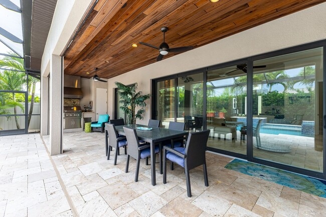 Building Photo - 1823 Cape Coral Pkwy W