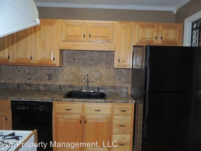 Building Photo - 119 S Greer St