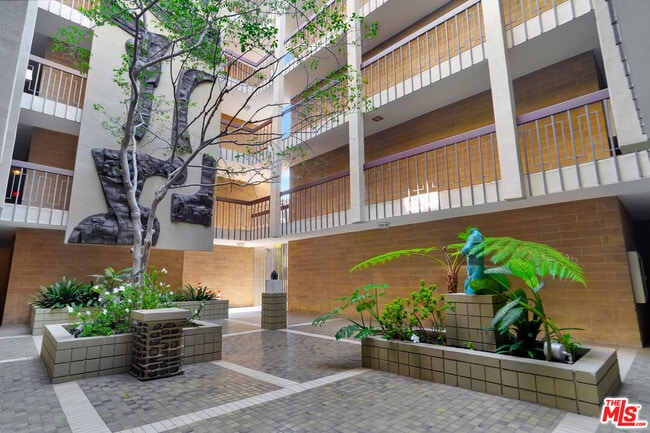 Building Photo - 1300 Midvale Ave