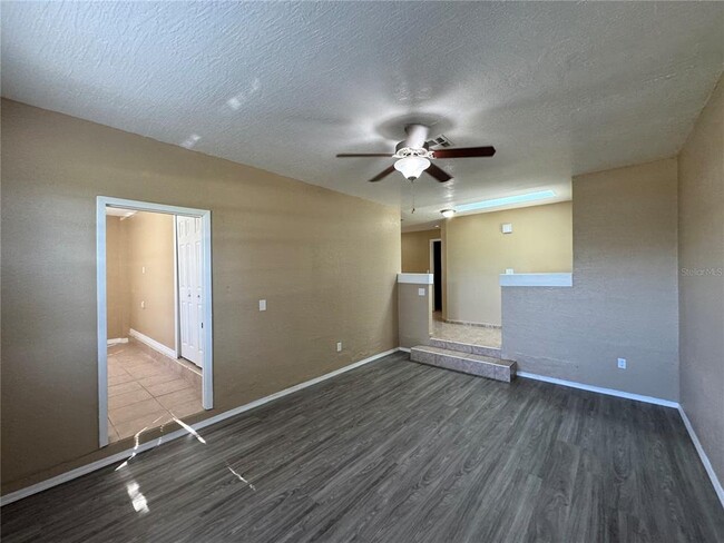Building Photo - 10427 Flowers Ave