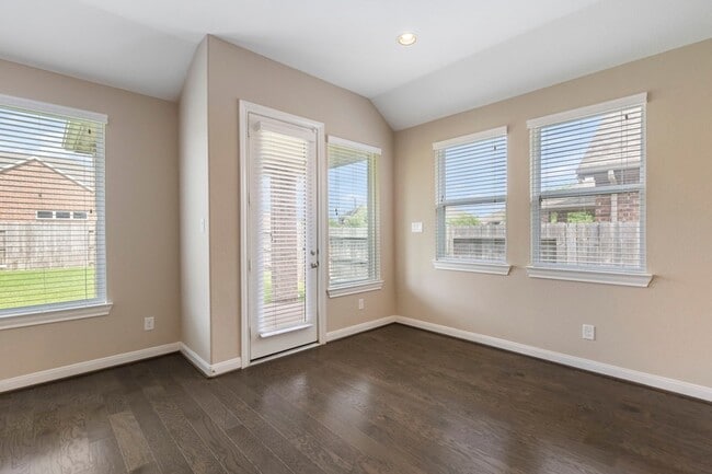 Building Photo - 18115 Westward Dale Dr