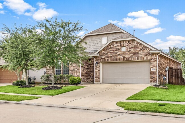 Building Photo - 6326 Wolf Run Dr