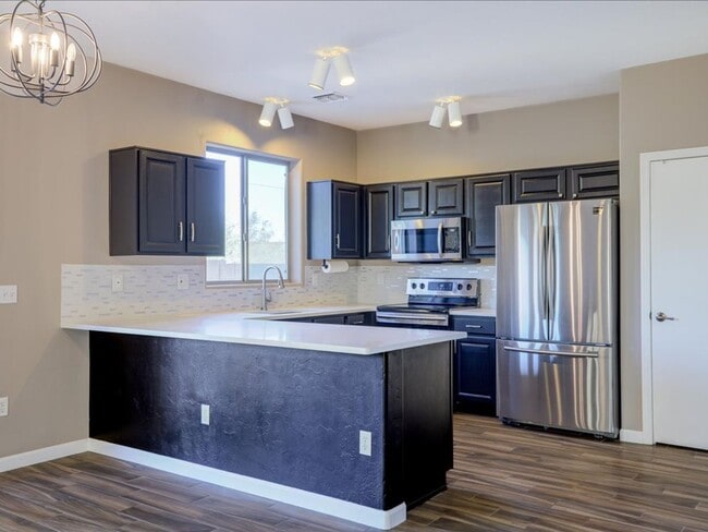 Building Photo - Modern 2-Story Home with Spacious Layout &...