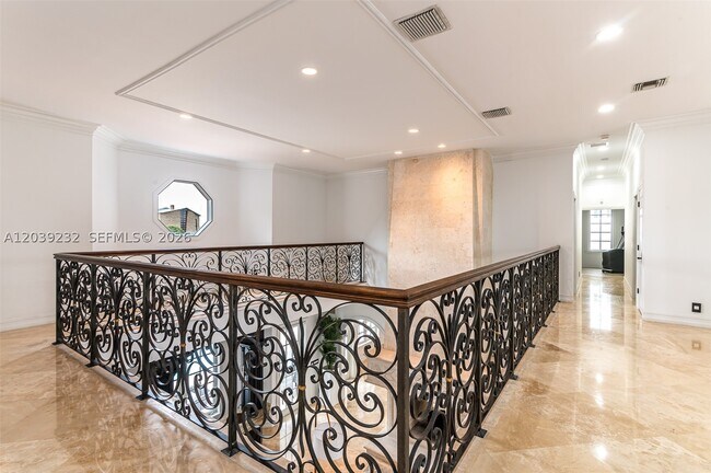 Building Photo - 1309 Middle River Dr