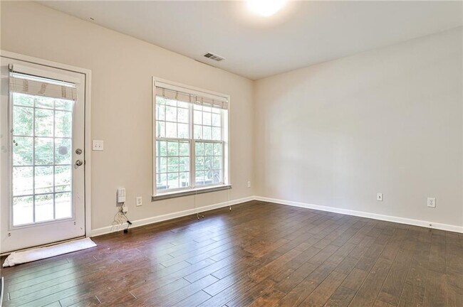 Building Photo - 1655 Wehunt Pl