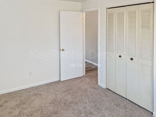 Building Photo - 9165 Perry St