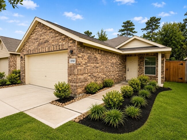 Building Photo - 20910 Zuccala Dr