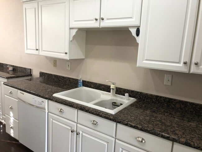 Building Photo - 12036 Caminito Campana