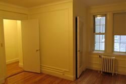 Building Photo - 1450 Beacon St