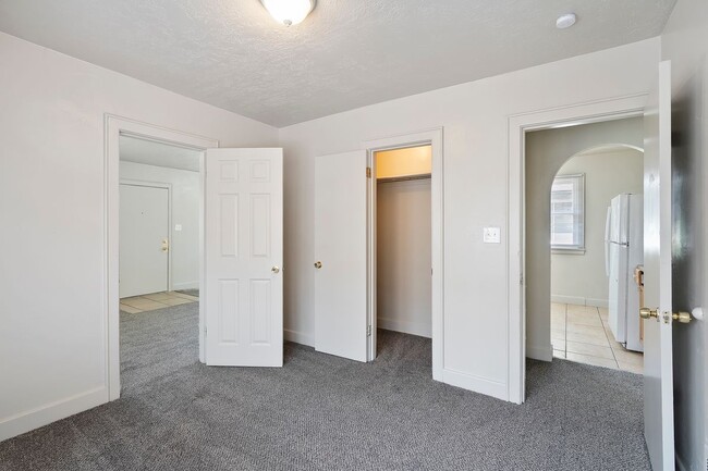 Building Photo - 212 Patterson St
